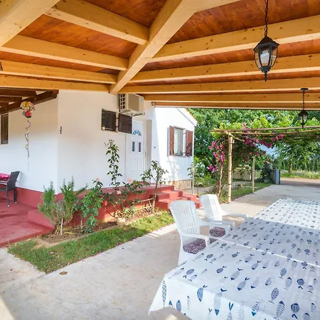Dom wakacyjny House Dragica,