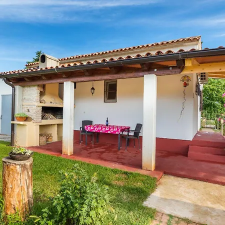 Dom wakacyjny House Dragica,